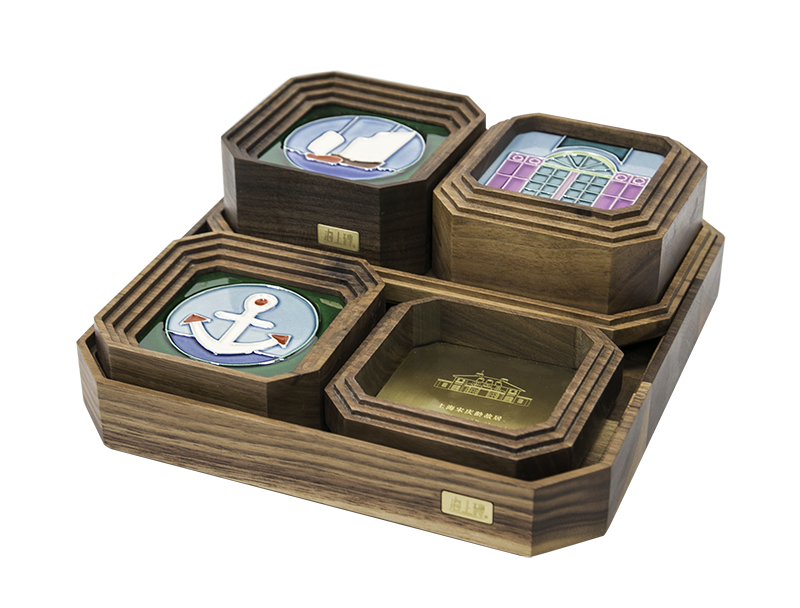 宋庆龄故居文房六件套2.png 宋庆龄故居文房六件套2.png