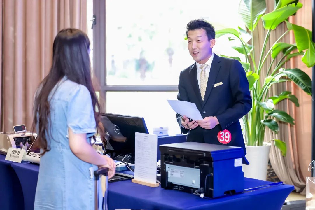 前厅.jpg 前厅.jpg